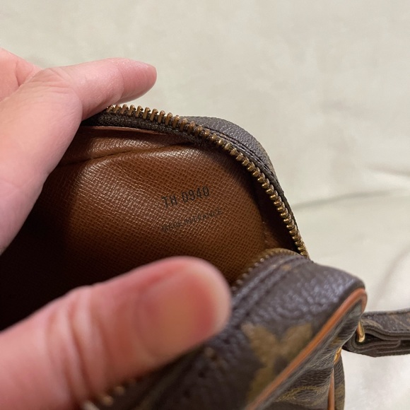 Louis Vuitton monogram Marly Dragonne clutch - Picture 10 of 11